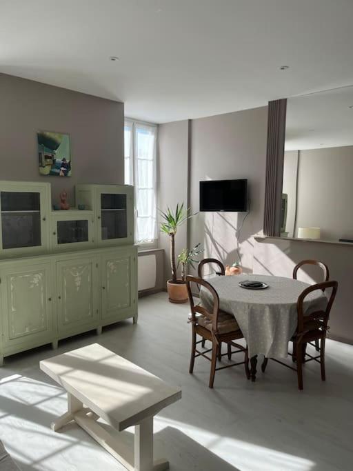 Superbe Appartement Plein Centre Millau Exterior foto